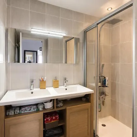 Appartement Entre Nice et Cannes, proche mer,gare de Biot et Garage